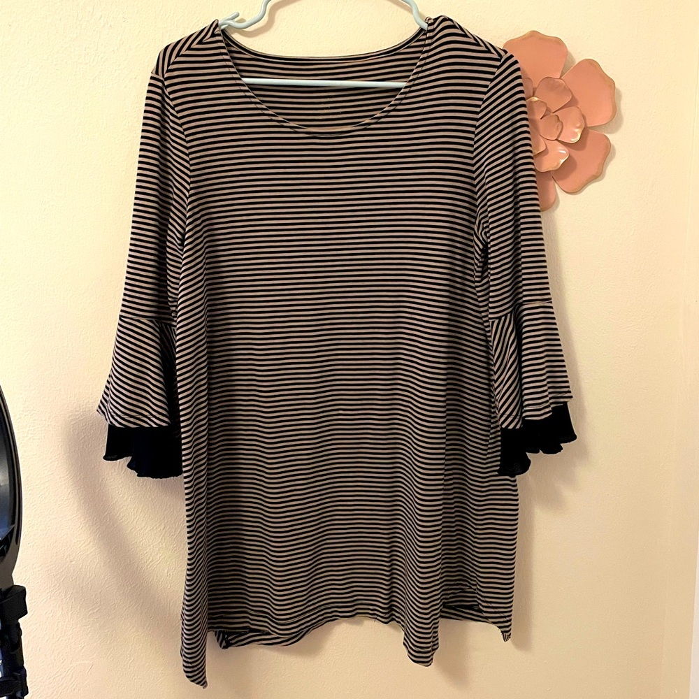 Fall stripe blouse.